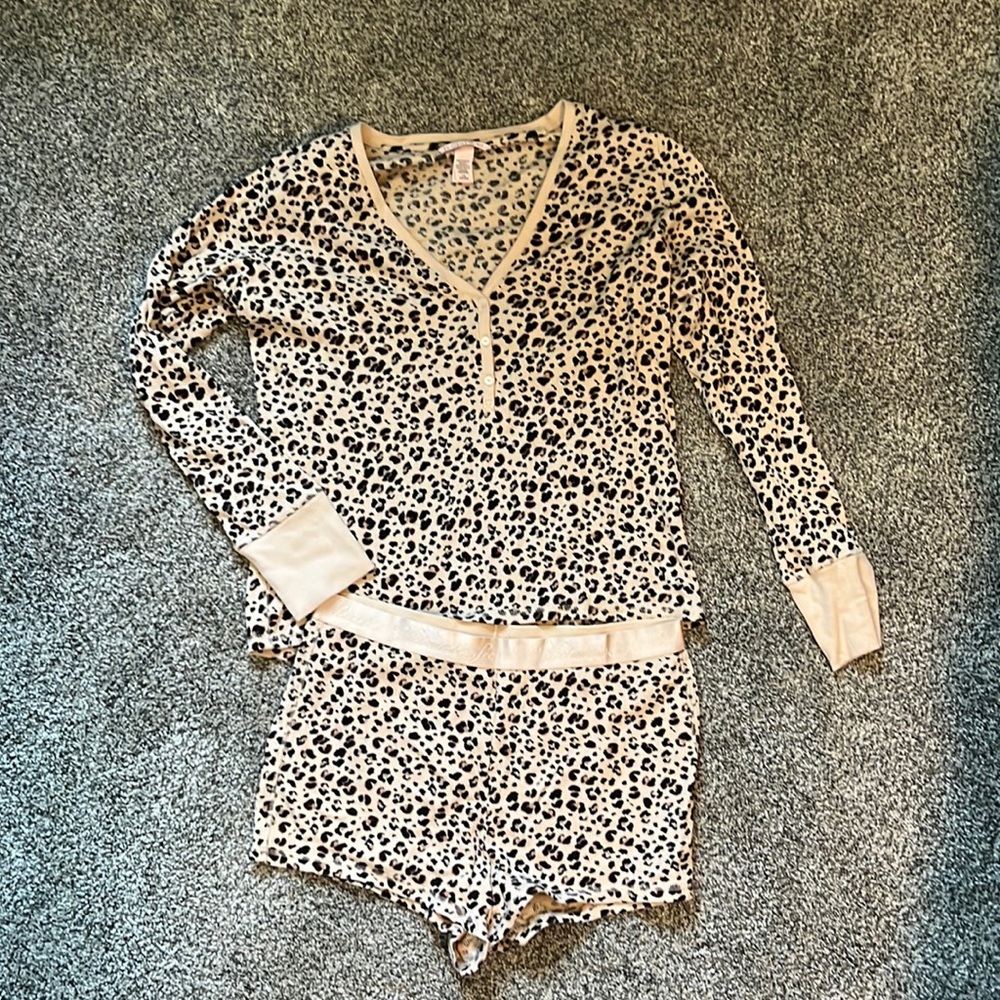 Victoria Secret pj set!